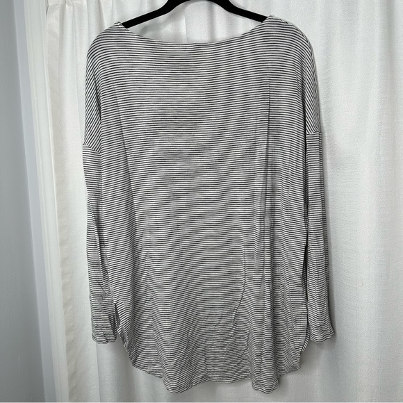 Old Navy Striped Long Sleeve Shirt - Picture 5 of 7